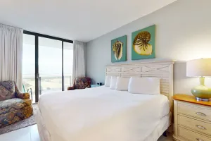 Image of Charming coastal condo w\/ shared pools, hot tub, sports courts, & beach access