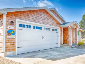 Image of Dog-friendly, Walk to Town\/Beach, Golfing (Cedar)