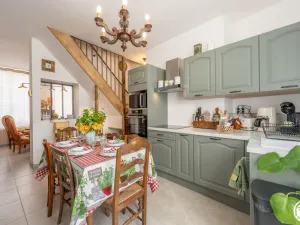 Image of Maison familiale avec jardin, proche de Compiègne, Beauvais et Chantilly, idéale pour 6 pers. - FR-1-526-44