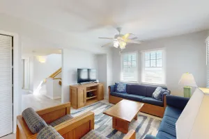 Image of Sunny townhouse w\/ ocean view, private W\/D, central AC, and pool access