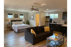 Image of High End Guest House by I-5, Bethel, Simpson