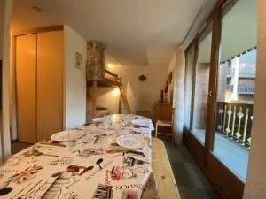 Image of Mountain Studio Sleeps 4 - Near Pistes and Village with Parking