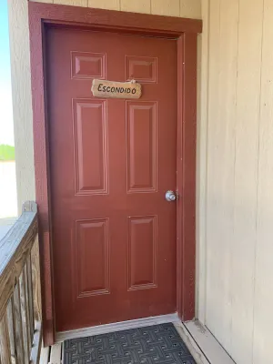 Image of Comfortable Quiet Cabin 8 miles outside of Carrizo  Springs