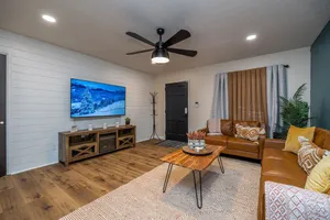 Image of Single level, close to airport, WiFi, pet friendly