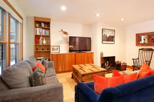 Image of Ute Condominiums Unit 204, Condo with Fireplace & Parking