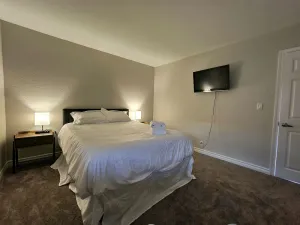 Image of Superhost 5 Star Service with 2 Bedrooms