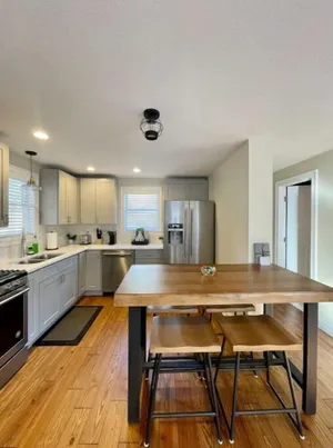 Image of \"That Cute BNB\" 2-Bedroom home in prime location!