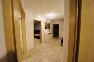 Image of 6 beds, 4-room apartment, own parking spaces, WiFi