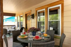 Image of Beautifully Restored Craftsman Home - Downtown Weaverville - Fenced Pet Yard