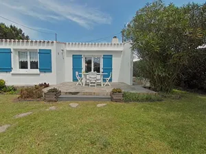 Image of Cozy 2-Bedroom House with Garden, 600m from Beach in Noirmoutier-en-l'Île