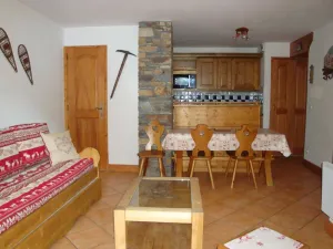 Image of 2nd floor, terrace, parking, tv, ski locker, 44m², Pralognan-la-Vanoise
