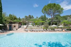 Image of Provencal farmhouse in a domain with tennis and swimming pool