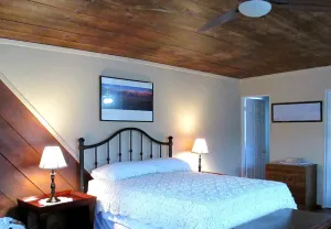 Image of Comfy Studio for Two.  A short 5 miles to SF Plaza!