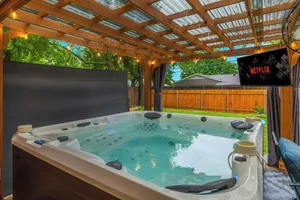 Image of Pristine & Homely Getaway with 6pple hot tub