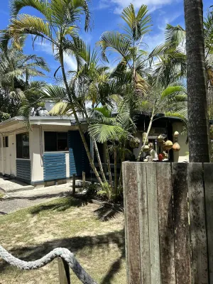 Image of Castaways on Fraser - K'Gari (Fraser Island)
