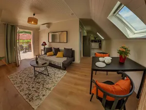 Image of Apartment with terrace overlooking the park