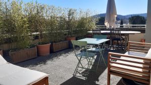 Image of Apartment in very quiet residence with swimming pool and park