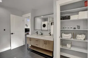 Image of Brand New Luxury 1-Bedroom Minutes from Downtown & Hiking