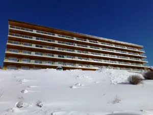 Image of 50m from shops, 4th floor, balcony, tv, ski locker, 32m², Alpe d'Huez