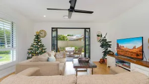 Image of Grasmere - NEW luxury Byron home-walk to beach & river.