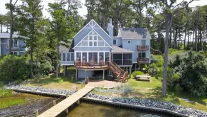 Image of Grandview - Pet friendly, Waterfront home with dock!