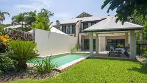 Image of 4 Thorntons West