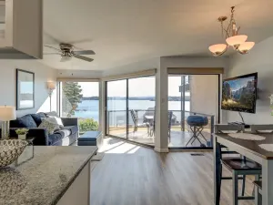 Image of Sweet Lake Get Away in the Heart of Hot Springs