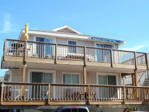 Image of 1 bedroom with loft in the Heart of Wrightsville Beach!