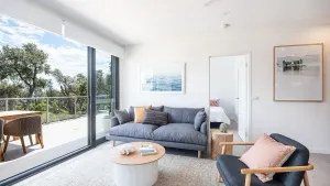 Image of Beachfront Apartment with lots of Wow