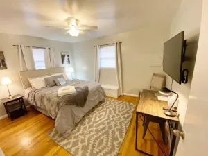 Image of St Elmo Getaway-Dog and Cat Friendly