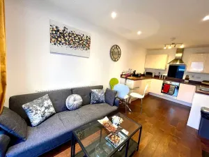 Image of ✩ Stevenage Town ✩ Balcony ✩ 2 Bed Apt, 5 guests