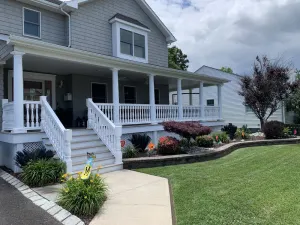 Image of Beautiful 4 Bedroom Beach House 2 blocks from beach for Couples\/Families