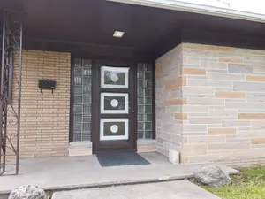 Image of Mid Century Modern-close to city park and pool.