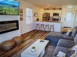 Image of Cozy Elk Hideaway - Walk to Ski Slopes!!!