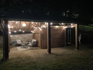 Image of Cosy chalet, sleeps 12\/14, 300m from ski slopes