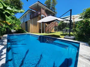 Image of Private Home with 9.5m pool suburbanSTAY