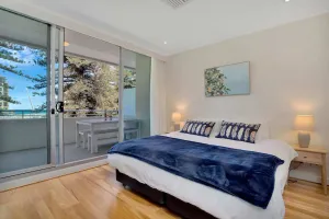Image of Sea and Park Deluxe Glenelg