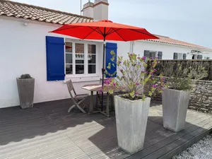 Image of Small house 50 m from the beach