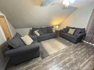 Image of 900 Sq Ft Downtown 1 Bedroom Apt, Close to Shopping, Honeywell, Eagles, Sleeps 5