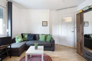 Image of Vogelsberger Bett 5 die 2 links