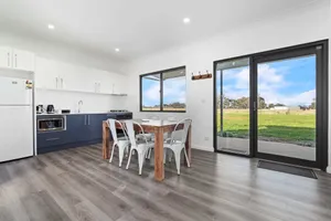Image of Glenowrie Cottage - 2 Queen Beds - Near Cadia