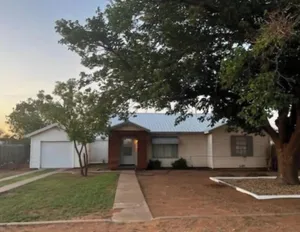Image of Cheerful, 3 bedroom house, free parking
