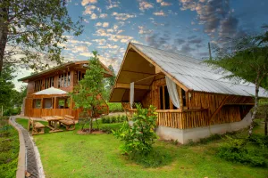 Image of Hin Khong Villa bungalow with two single beds