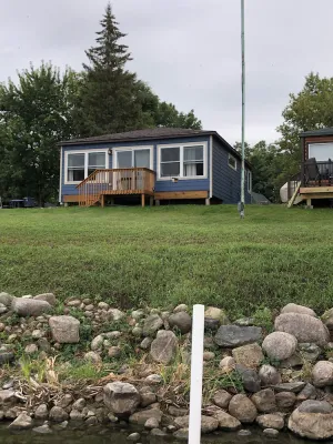 Image of Comfy year round rental cabin at Lake Osakis Minnesota !