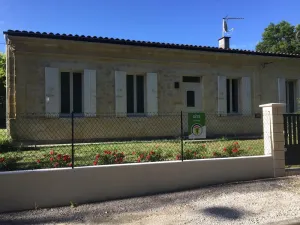 Image of A Zelia - LE Taillan Medoc