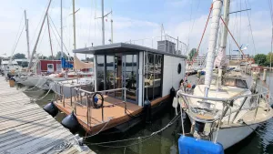 Image of Hausboot Walfisch mit Dachterrasse in Schleswig an der Schlei
