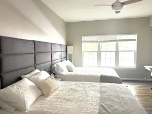 Image of Family friendly 5 bedroom home within Walking distance To CNU