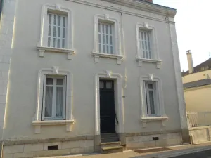 Image of Cottage in a small city of character