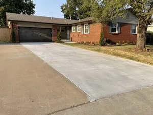 Image of Centrally located\/ Tulsa Expo new renovated luxury Cozy home!