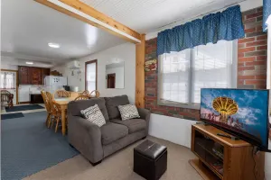 Image of 113 E 24Th Ave, 1St Floor